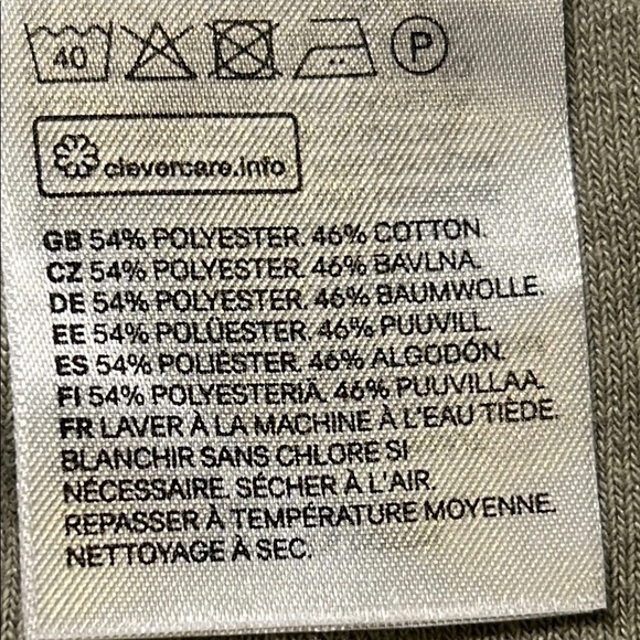 H&M Divided Sage Green Terry Shorts with Relaxed Fit. Size Small - Picture 8 of 8